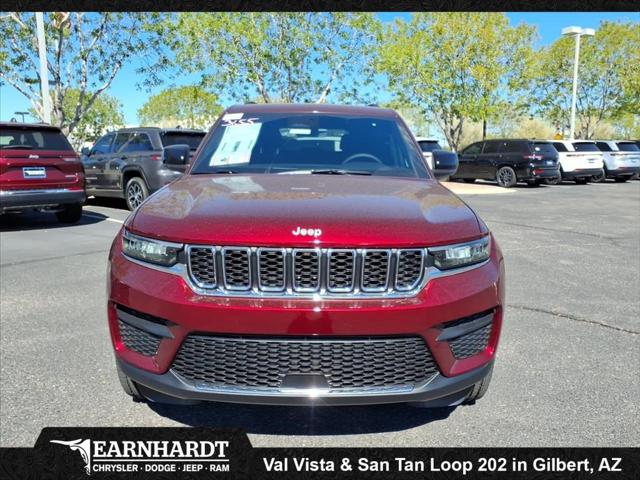 2025 Jeep Grand Cherokee GRAND CHEROKEE LAREDO 4X4