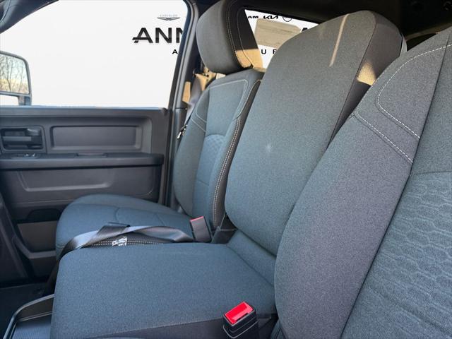 2026 Ram 3500 Tradesman Crew Cab 4x4 6'4" Box