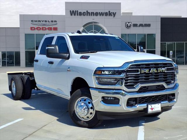 2026 RAM Ram 3500 Chassis Cab RAM 3500 TRADESMAN CREW CAB CHASSIS 4X4 60 CA