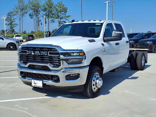 2026 RAM Ram 3500 Chassis Cab RAM 3500 TRADESMAN CREW CAB CHASSIS 4X4 60 CA