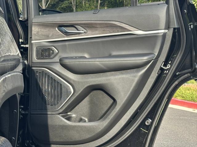 2025 Jeep Grand Cherokee Limited 4x2