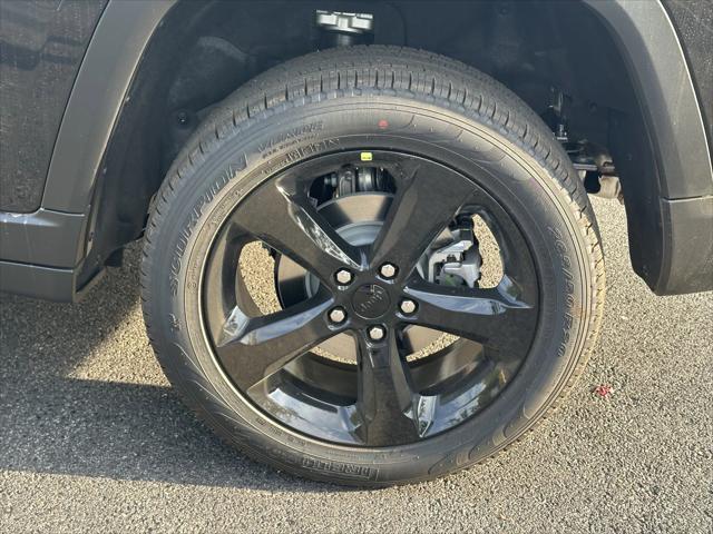 2025 Jeep Grand Cherokee Limited 4x2