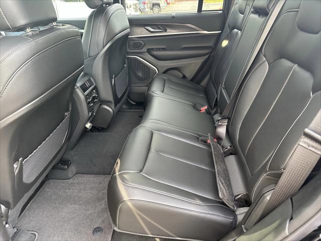 2025 Jeep Grand Cherokee Limited 4x2