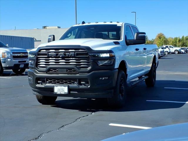 2026 RAM Ram 3500 RAM 3500 TRADESMAN CREW CAB 4X4 8 BOX