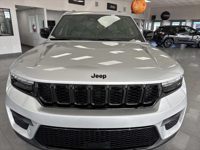 2025 Jeep Grand Cherokee GRAND CHEROKEE ALTITUDE 4X2