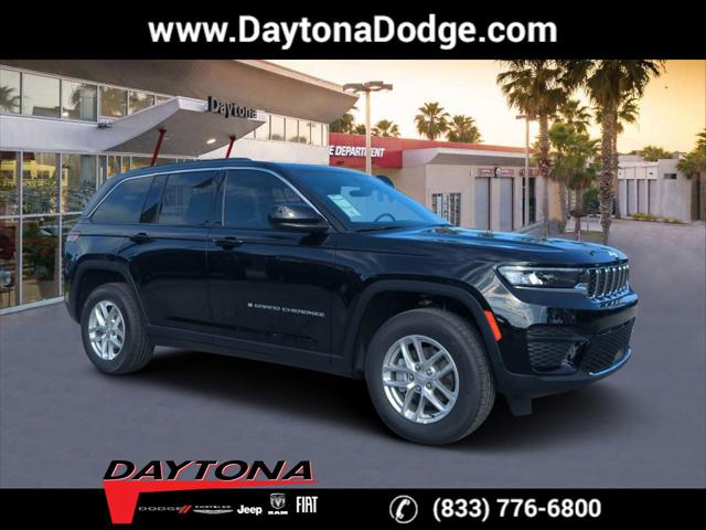 2025 Jeep Grand Cherokee GRAND CHEROKEE LAREDO X 4X4