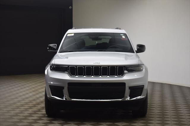 2025 Jeep Grand Cherokee GRAND CHEROKEE L LAREDO 4X4