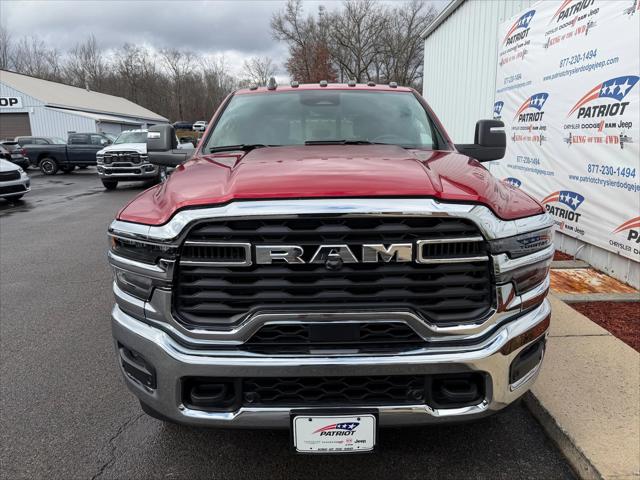 2026 RAM Ram 3500 RAM 3500 TRADESMAN CREW CAB 4X4 64 BOX