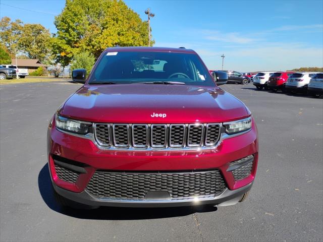 2025 Jeep Grand Cherokee GRAND CHEROKEE LAREDO X 4X4 2025 Jeep Grand Cherokee GRAND CHEROKEE LAREDO X 4X4