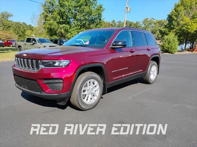 2025 Jeep Grand Cherokee GRAND CHEROKEE LAREDO X 4X4 2025 Jeep Grand Cherokee GRAND CHEROKEE LAREDO X 4X4