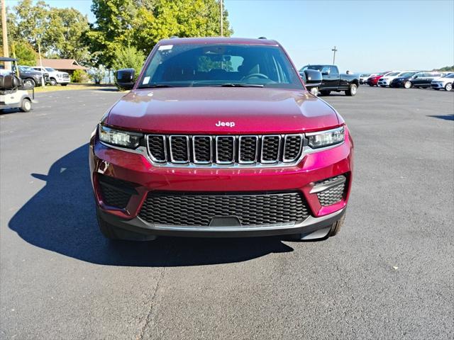 2025 Jeep Grand Cherokee GRAND CHEROKEE LAREDO X 4X4 2025 Jeep Grand Cherokee GRAND CHEROKEE LAREDO X 4X4