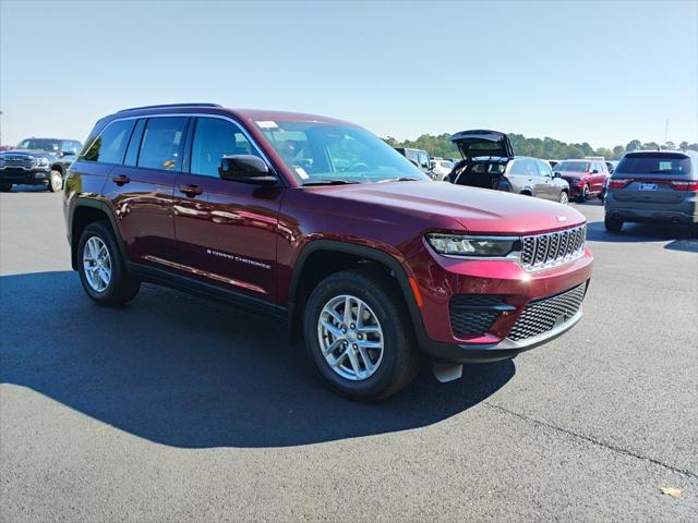 2025 Jeep Grand Cherokee GRAND CHEROKEE LAREDO X 4X4 2025 Jeep Grand Cherokee GRAND CHEROKEE LAREDO X 4X4