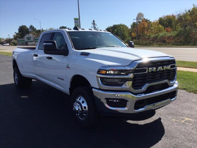 2026 RAM Ram 3500 RAM 3500 BIG HORN CREW CAB 4X4 8 BOX
