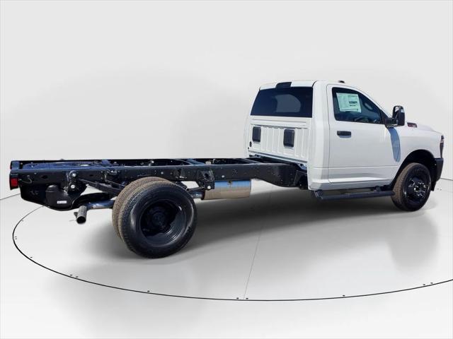 2026 RAM Ram 3500 Chassis Cab RAM 3500 TRADESMAN CHASSIS REGULAR CAB 4X2 84 CA