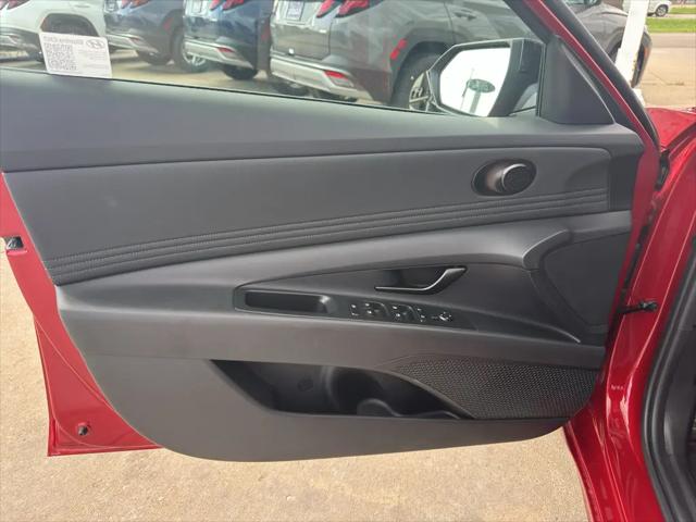 2025 Hyundai Elantra SEL Sport