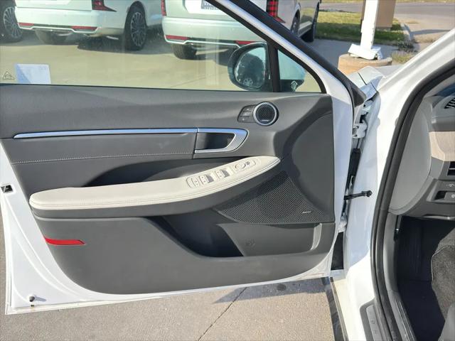2025 Hyundai Sonata Hybrid Limited