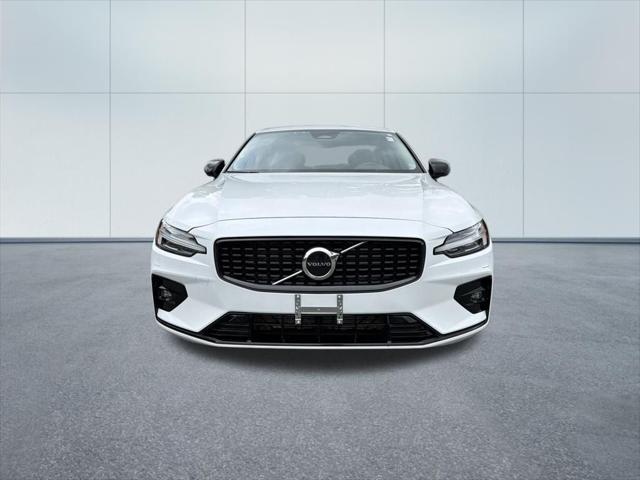 2025 Volvo S60 B5 Core