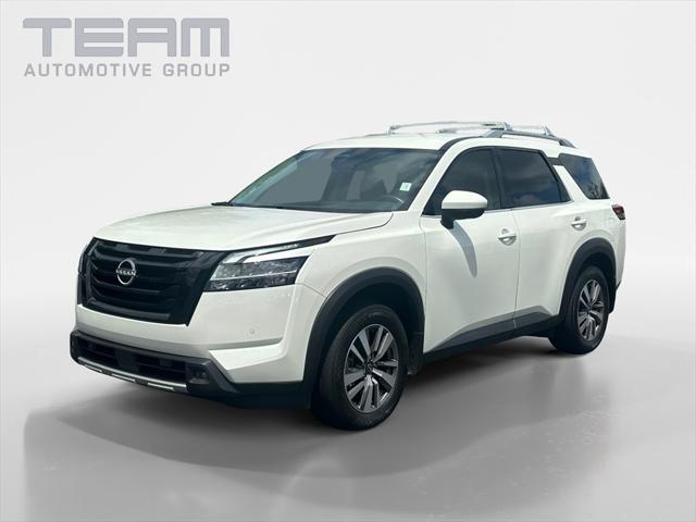 2023 Nissan Pathfinder SL FWD