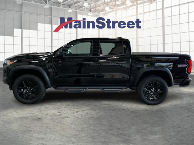2023 Chevrolet Colorado 4WD Crew Cab Short Box Trail Boss
