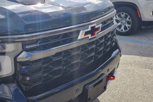 2025 Chevrolet Silverado 1500 4WD Crew Cab Short Bed ZR2