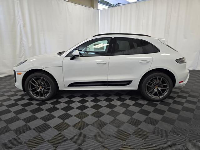 2025 Porsche Macan T 2025 Porsche Macan T