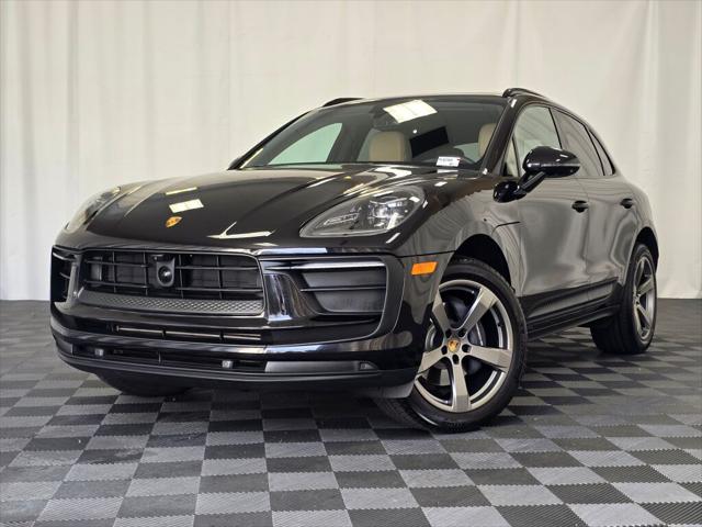 2025 Porsche Macan AWD