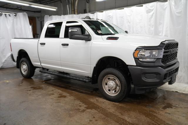 2024 RAM 2500 Tradesman Crew Cab 4x4 64 Box