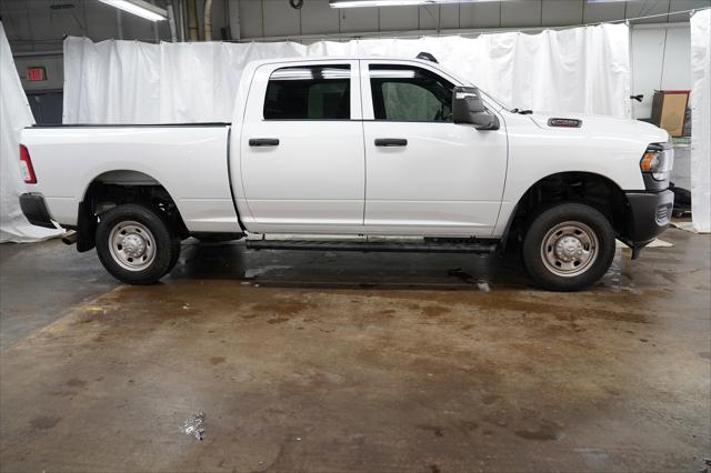 2024 RAM 2500 Tradesman Crew Cab 4x4 64 Box