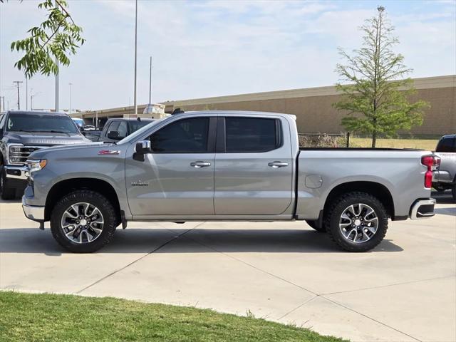 2023 Chevrolet Silverado 1500 4WD Crew Cab Standard Bed LT