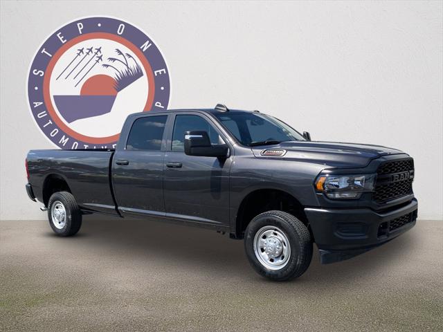2024 RAM 2500 Tradesman Crew Cab 4x4 8 Box
