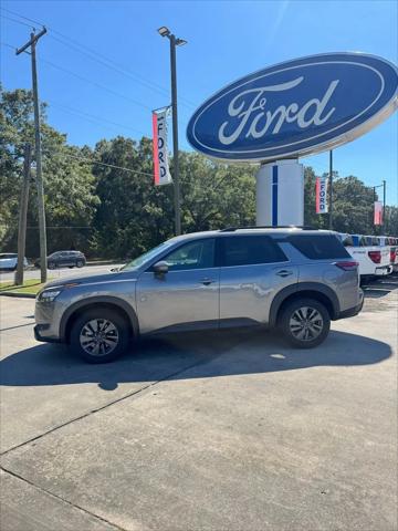 2024 Nissan Pathfinder SV FWD 2024 Nissan Pathfinder SV FWD