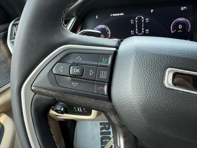 2023 Jeep Grand Cherokee L Limited 4x4