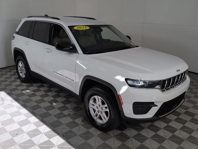 2023 Jeep Grand Cherokee Laredo 4x4