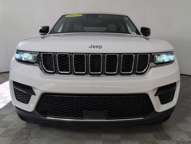 2023 Jeep Grand Cherokee Laredo 4x4