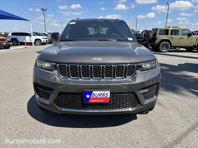 2025 Jeep Grand Cherokee GRAND CHEROKEE LAREDO 4X2 2025 Jeep Grand Cherokee GRAND CHEROKEE LAREDO 4X2