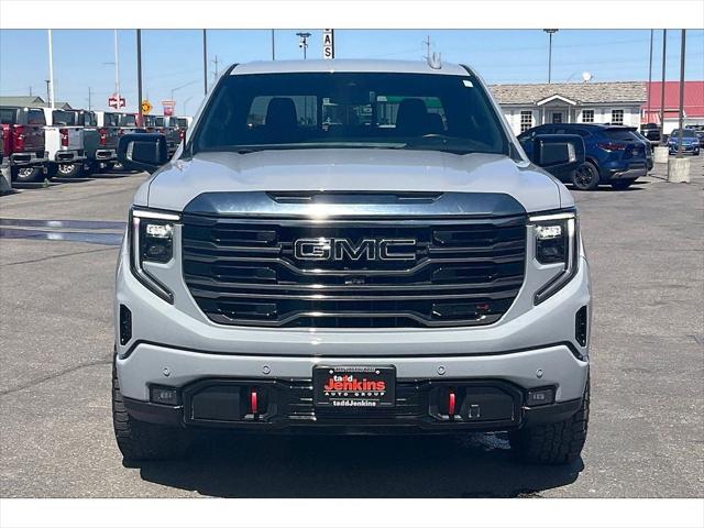 2024 GMC Sierra 1500 4WD Crew Cab Standard Box AT4
