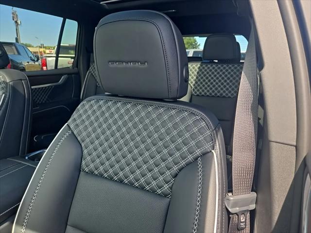 2026 GMC Acadia AWD Denali