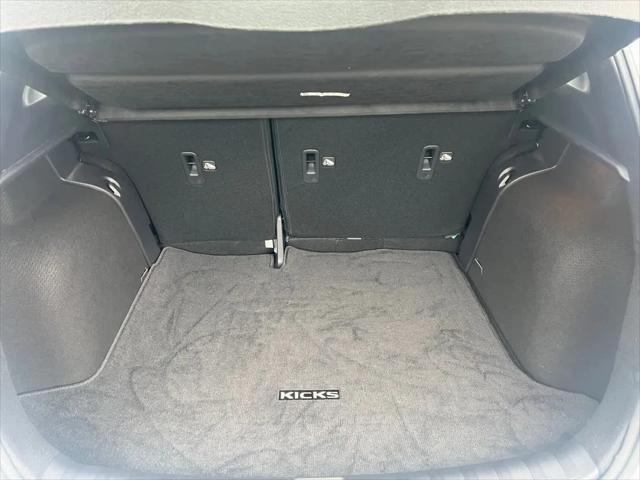 2024 Nissan Kicks SR Xtronic CVT