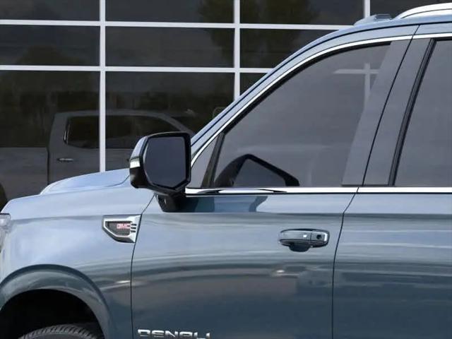 2025 GMC Yukon XL 4WD Denali