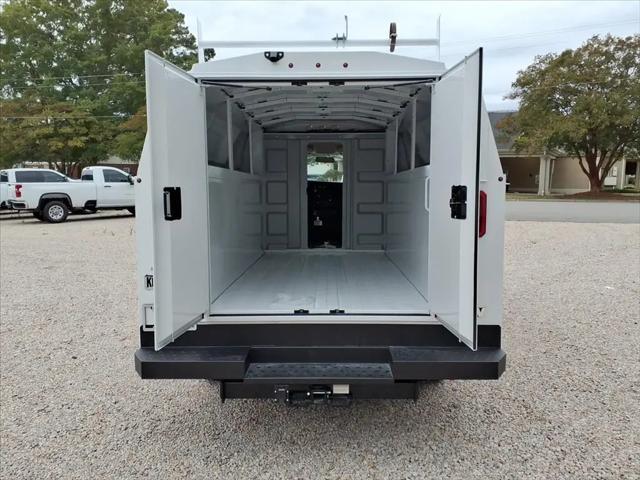 2025 Chevrolet Express Cutaway Work Van