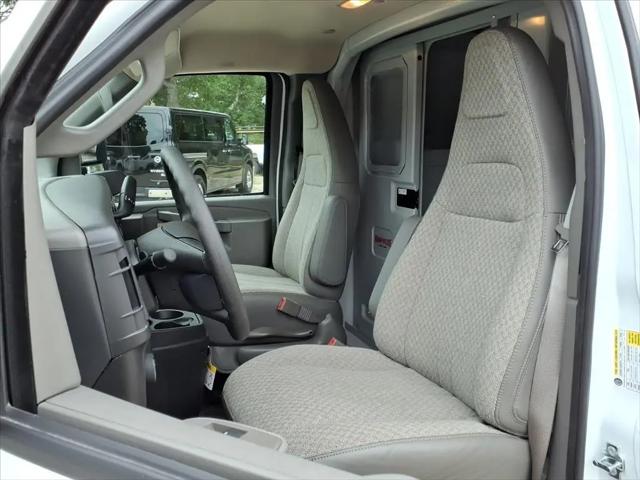 2025 Chevrolet Express Cutaway Work Van