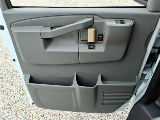 2025 Chevrolet Express Cutaway Work Van