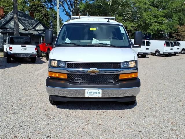 2025 Chevrolet Express Cutaway Work Van