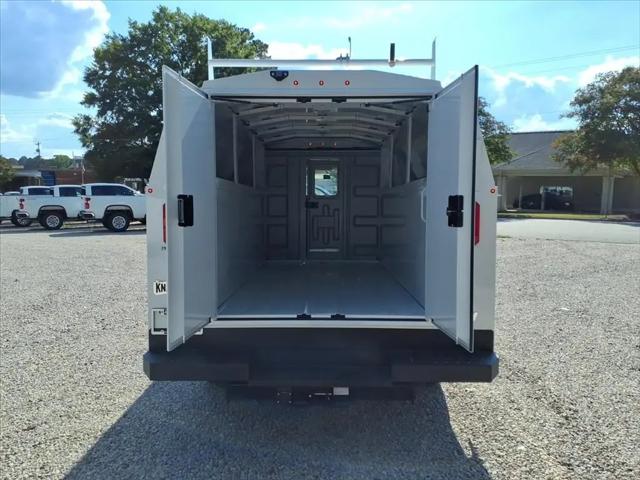 2025 Chevrolet Express Cutaway Work Van