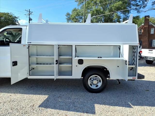 2025 Chevrolet Express Cutaway Work Van
