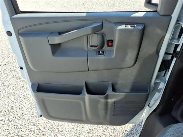 2025 Chevrolet Express Cutaway Work Van