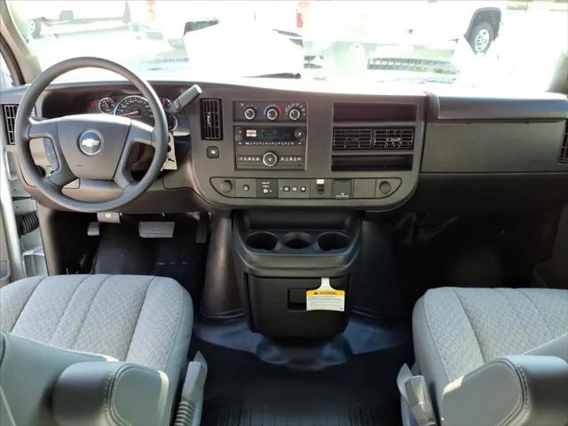 2025 Chevrolet Express Cutaway Work Van