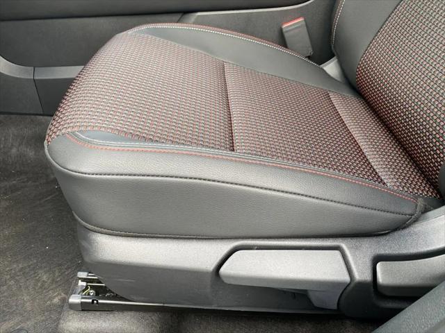 2025 Nissan Kicks SR Intelligent AWD