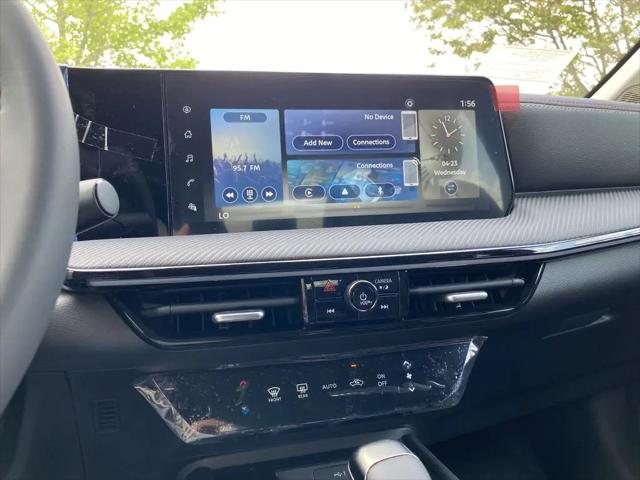 2025 Nissan Kicks SR Intelligent AWD
