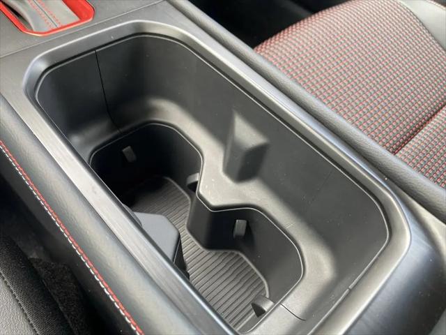 2025 Nissan Kicks SR Intelligent AWD